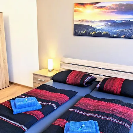 Waldhorn Apartment Dobel